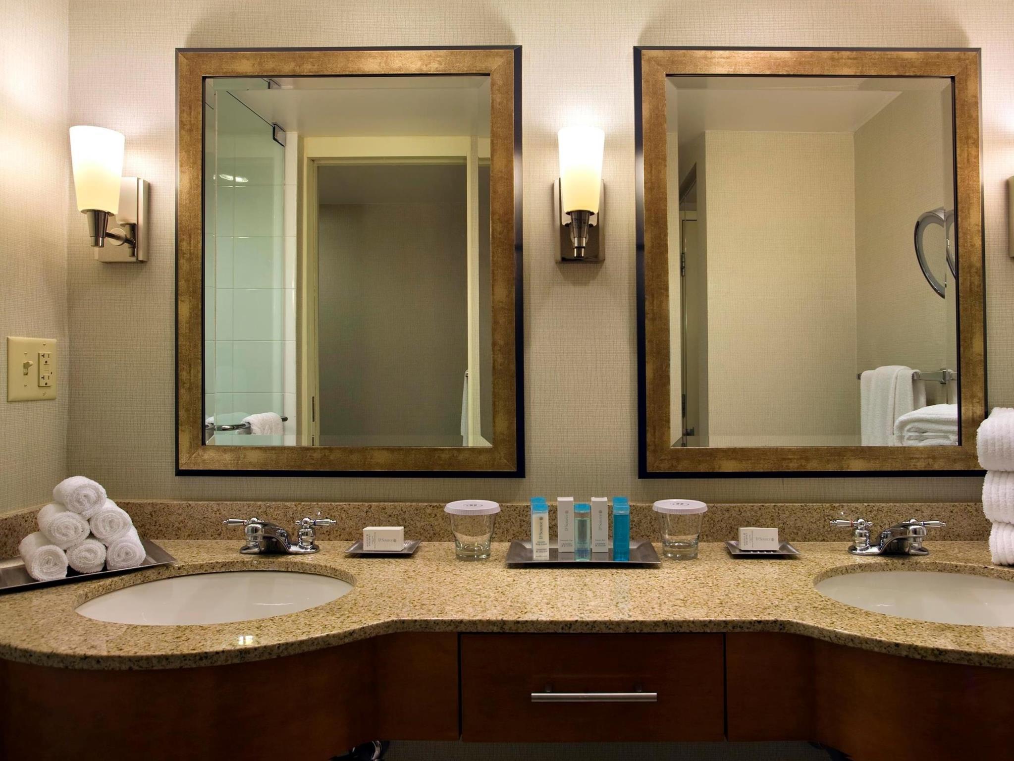 Doubletree By Hilton Hartford Downtown Hotel Ngoại thất bức ảnh
